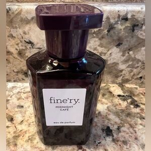 Finery Midnight Cafe